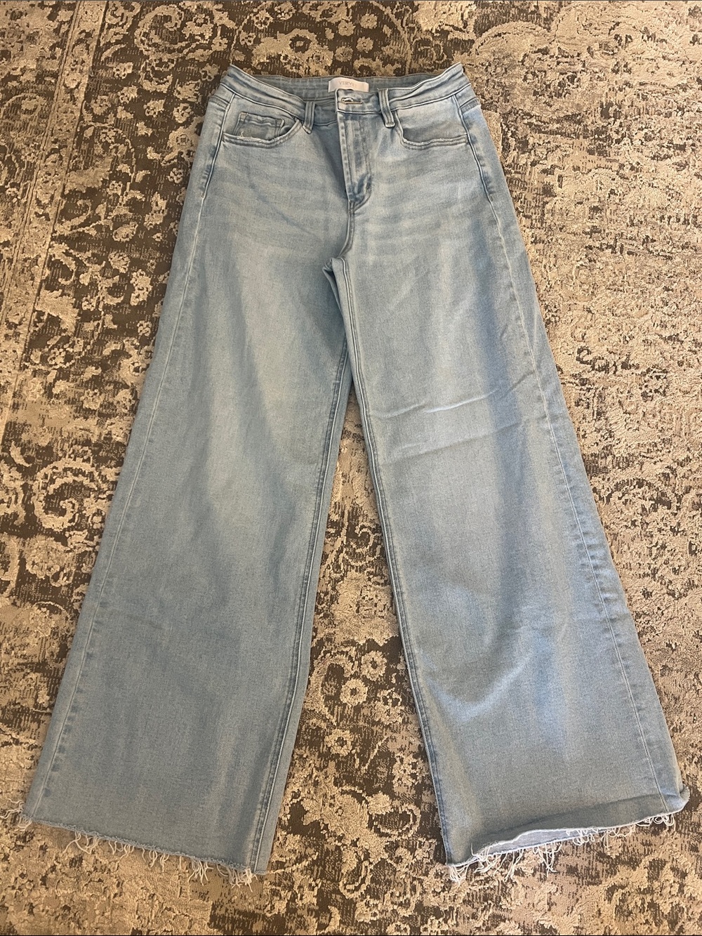 Vervet, light wash, wide leg jeans, size 29, raw hem